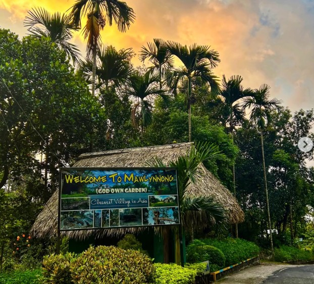 Mawlynnong Village